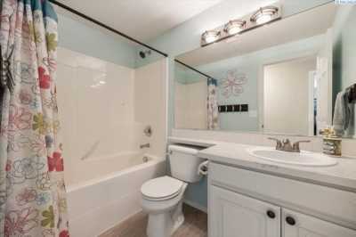 Home For Sale in Pasco, Washington