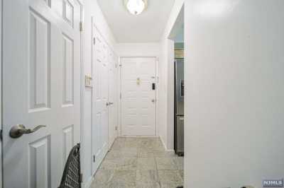 Home For Sale in Fort Lee, New Jersey