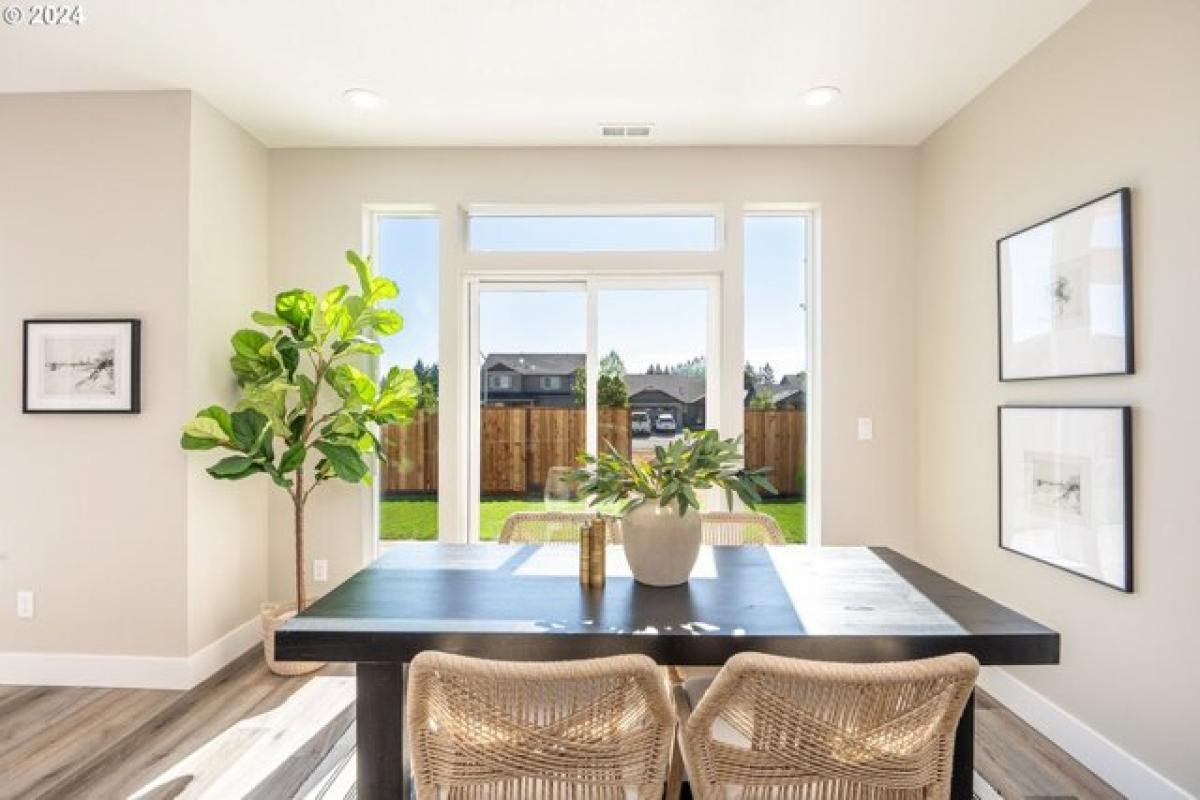 Picture of Home For Sale in Veneta, Oregon, United States