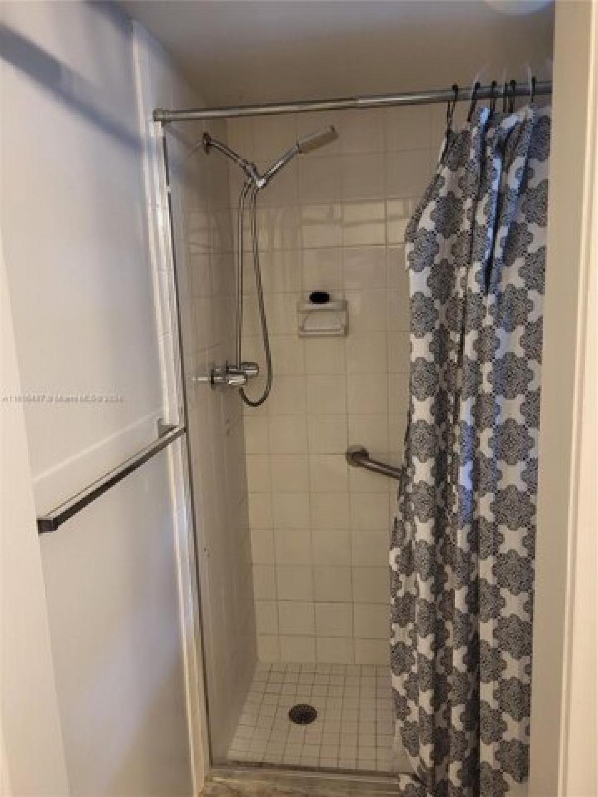 Picture of Home For Sale in Plantation, Florida, United States