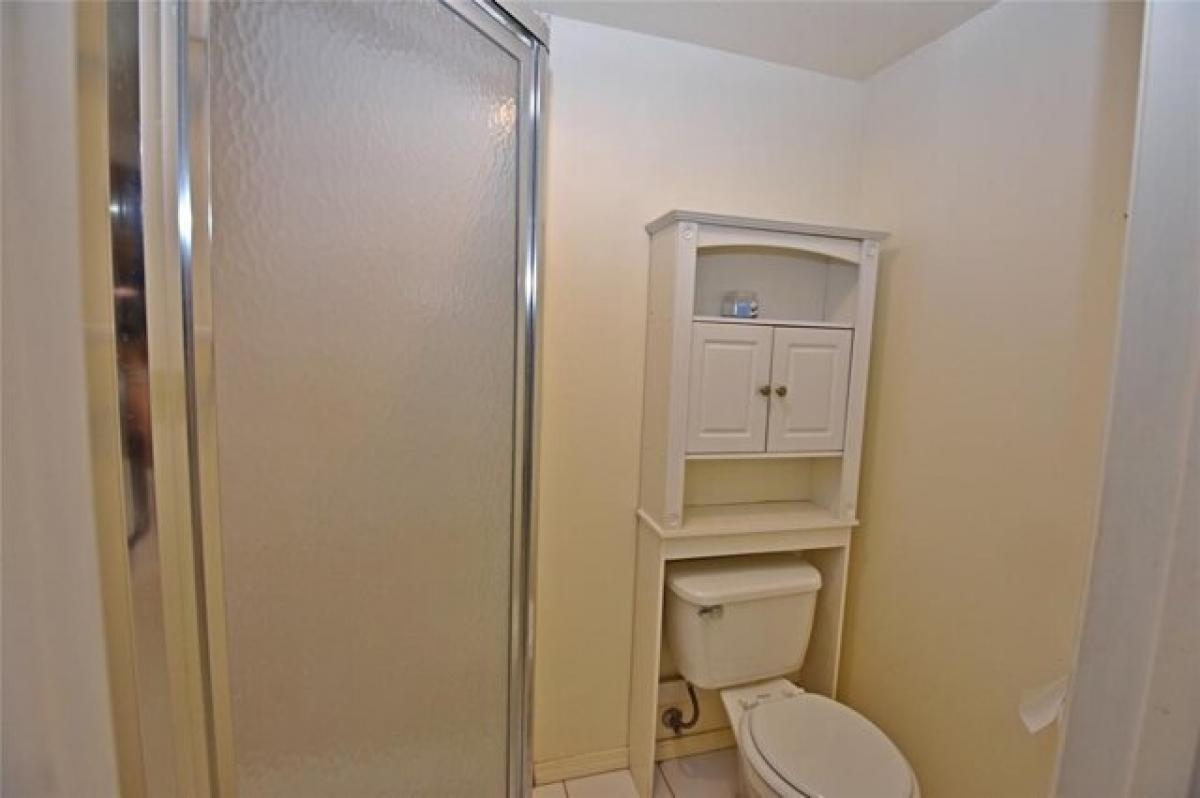 Picture of Home For Sale in Guthrie, Oklahoma, United States