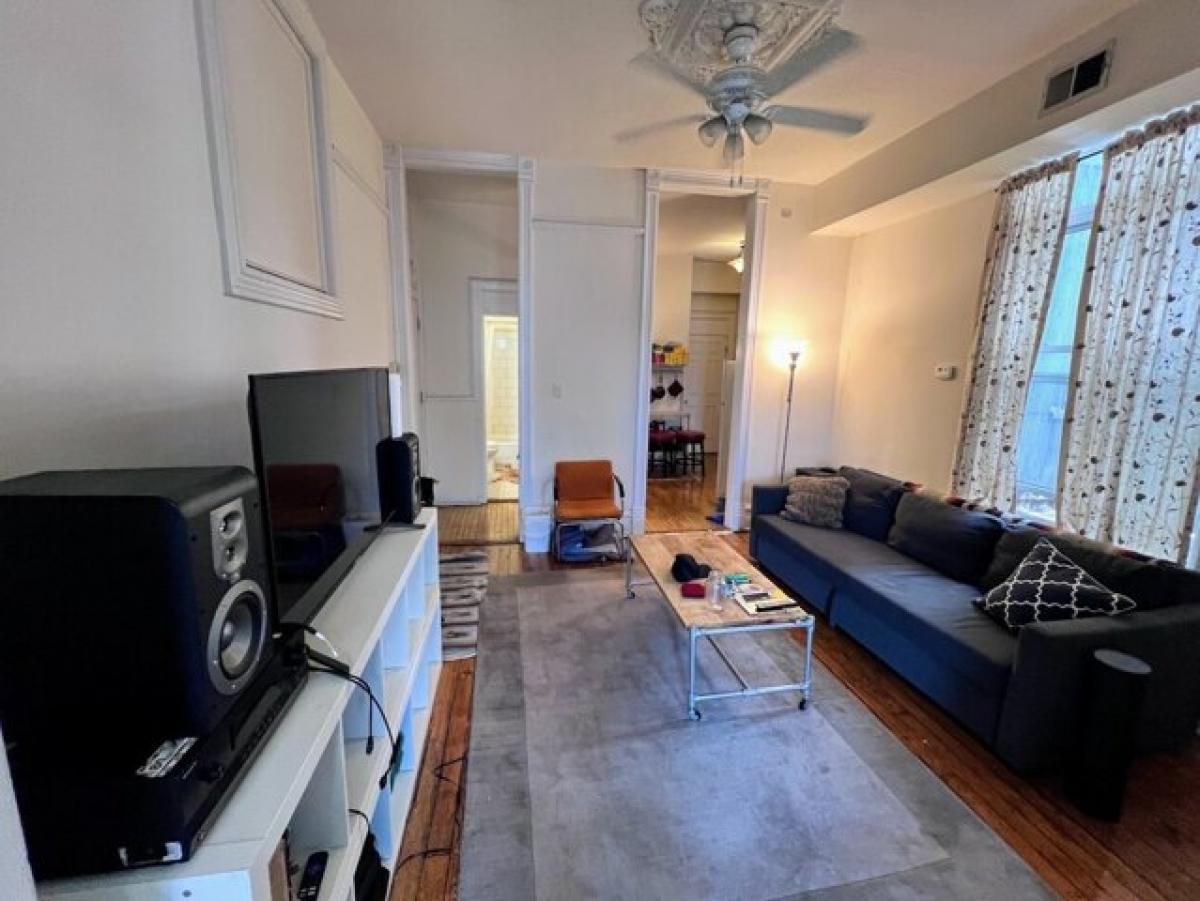 Picture of Home For Rent in Chicago, Illinois, United States