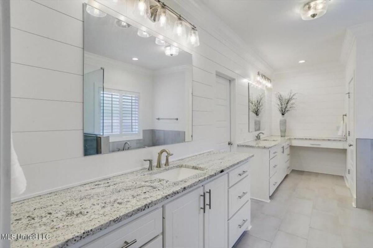 Picture of Home For Sale in Brandon, Mississippi, United States