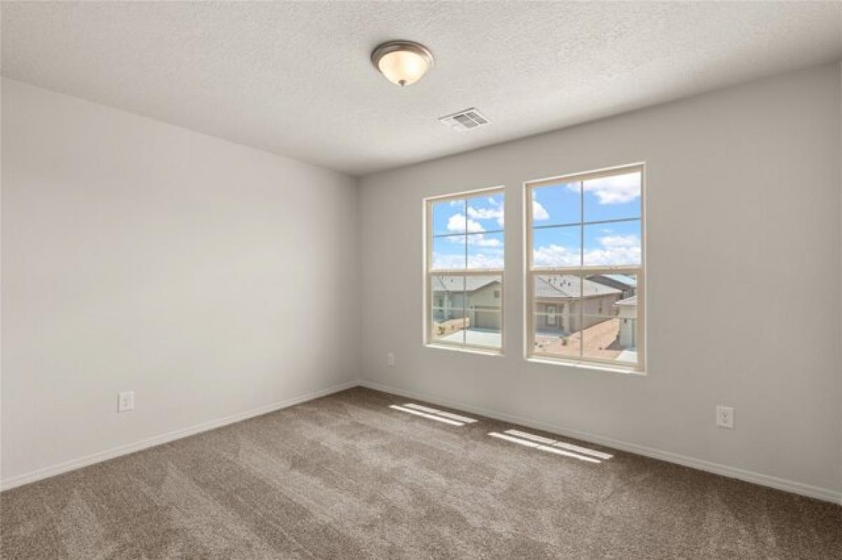 Picture of Home For Sale in Santa Fe, New Mexico, United States