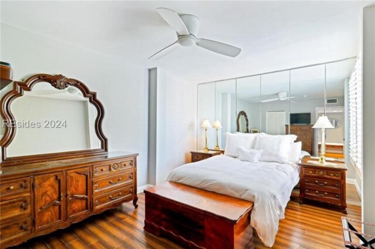 Picture of Home For Sale in Hilton Head Island, South Carolina, United States