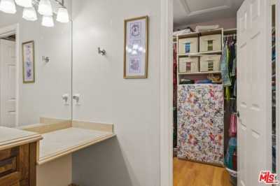 Home For Sale in Calabasas, California