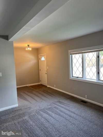 Home For Sale in Halethorpe, Maryland