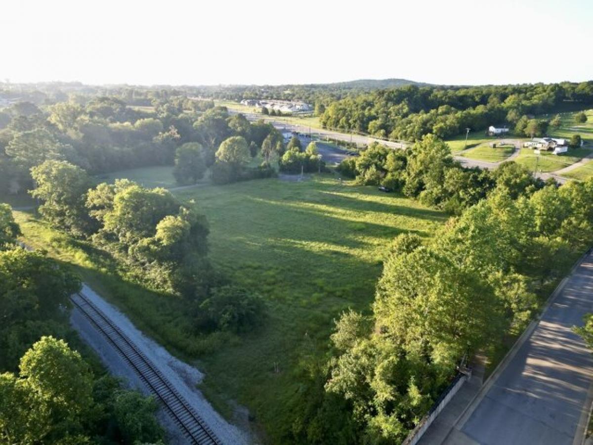 Picture of Residential Land For Sale in Lebanon, Tennessee, United States