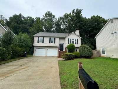 Home For Sale in Powder Springs, Georgia