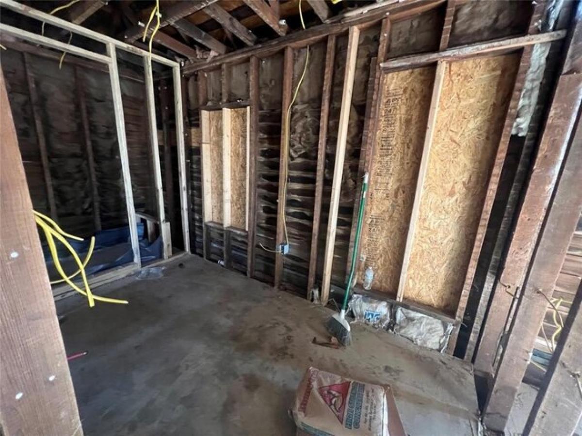 Picture of Home For Sale in Guthrie, Oklahoma, United States