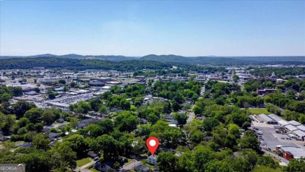 Picture of Home For Sale in Cartersville, Georgia, United States