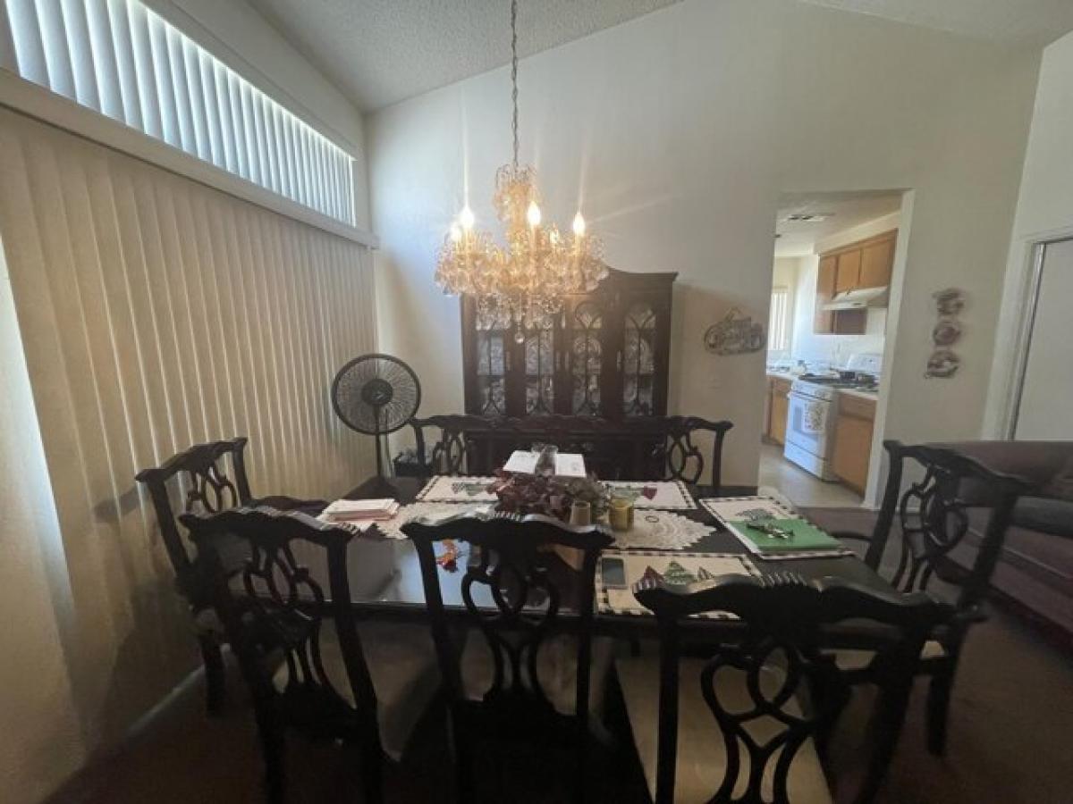 Picture of Home For Sale in Palmdale, California, United States