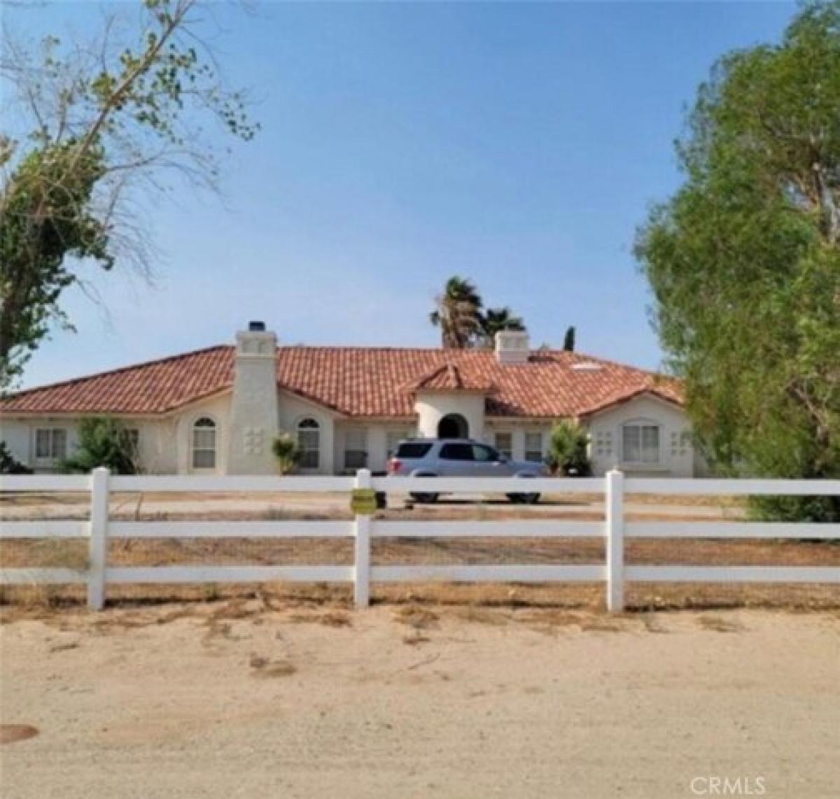 Picture of Home For Sale in Palmdale, California, United States