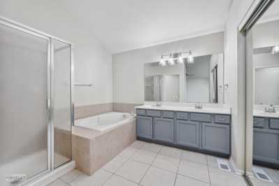 Home For Sale in Plainfield, Illinois