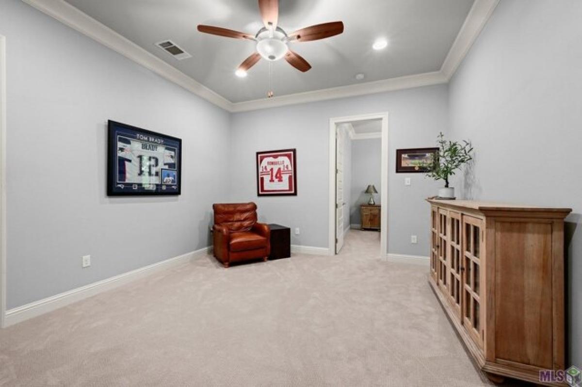 Picture of Home For Sale in Baton Rouge, Louisiana, United States