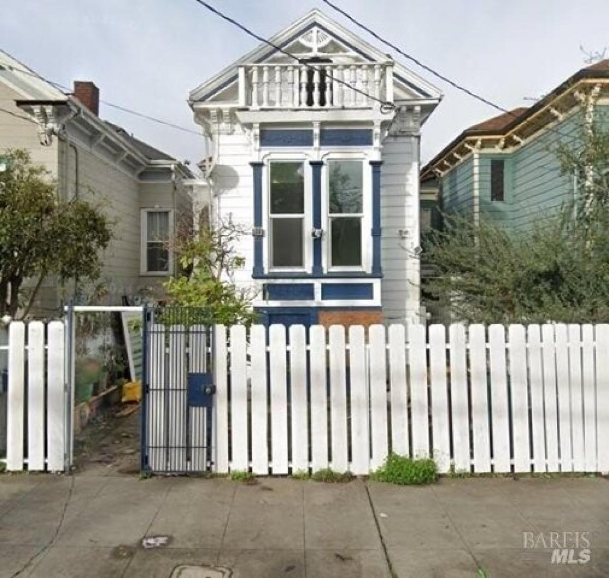 Picture of Home For Sale in Oakland, California, United States