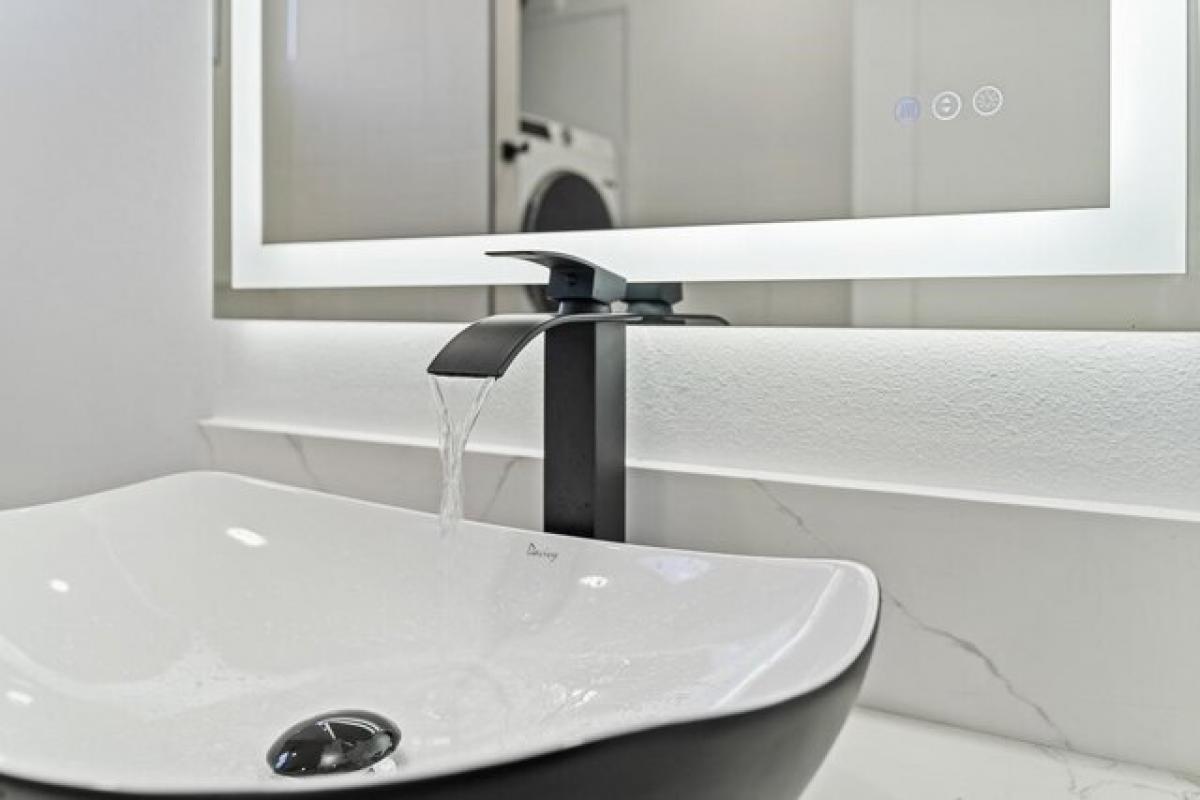 Picture of Home For Sale in Lahaina, Hawaii, United States