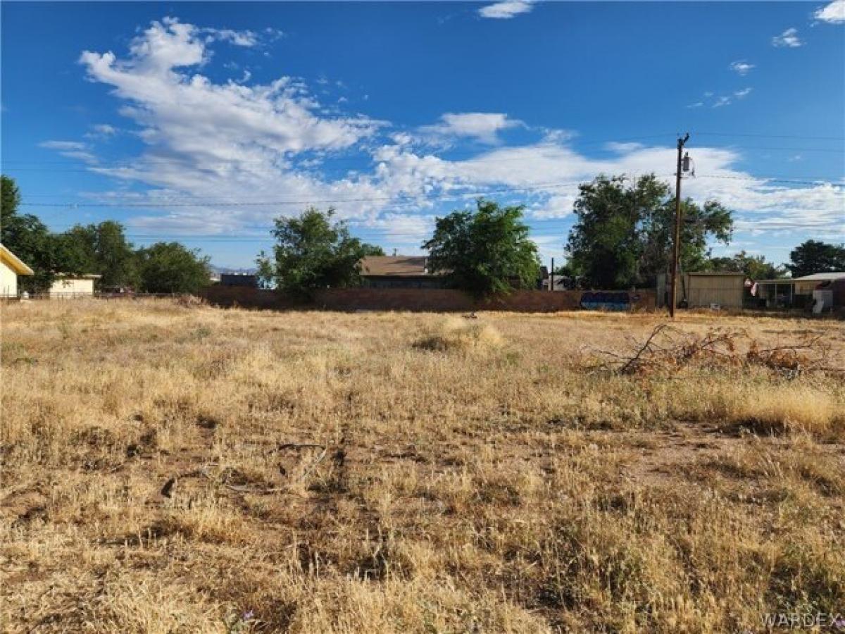 Picture of Residential Land For Sale in Kingman, Arizona, United States
