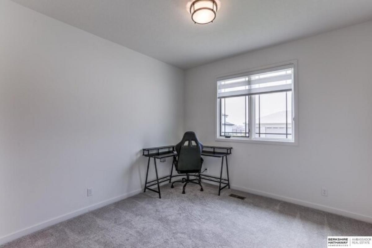 Picture of Home For Sale in Omaha, Nebraska, United States