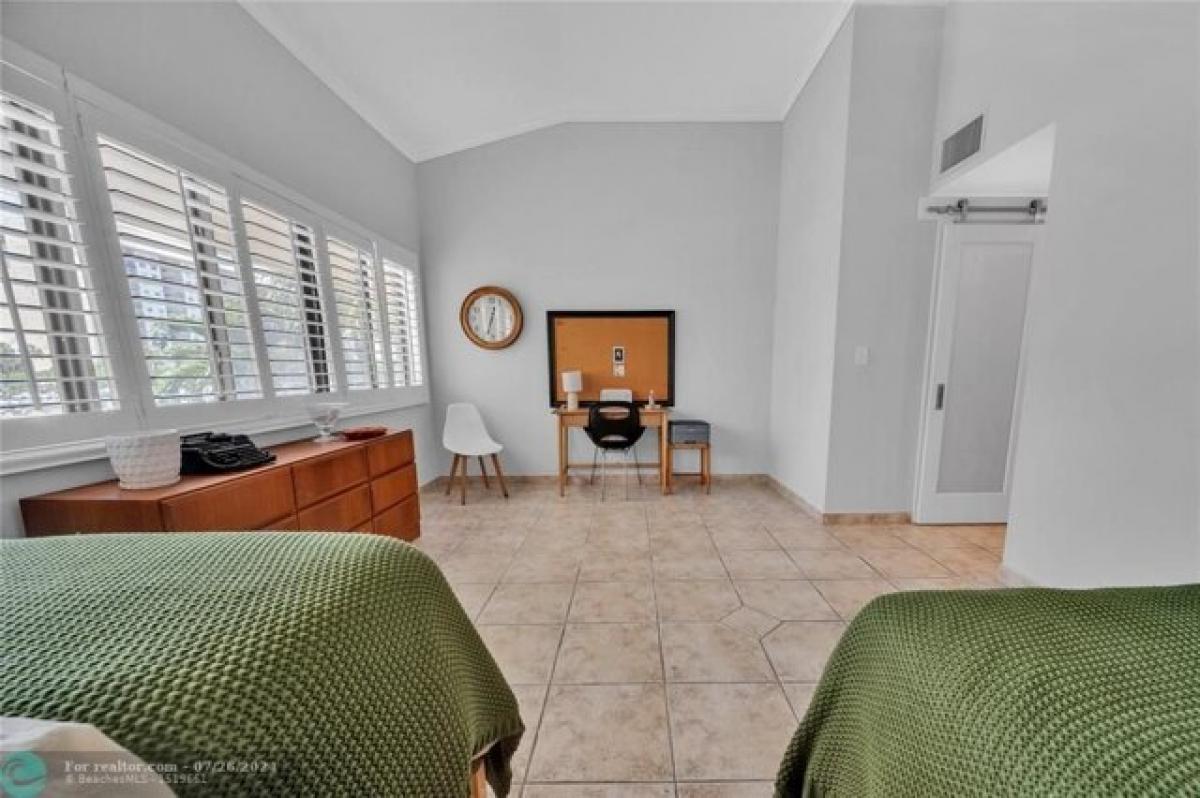 Picture of Home For Sale in North Miami Beach, Florida, United States