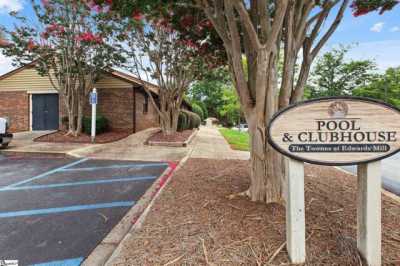 Home For Sale in Taylors, South Carolina