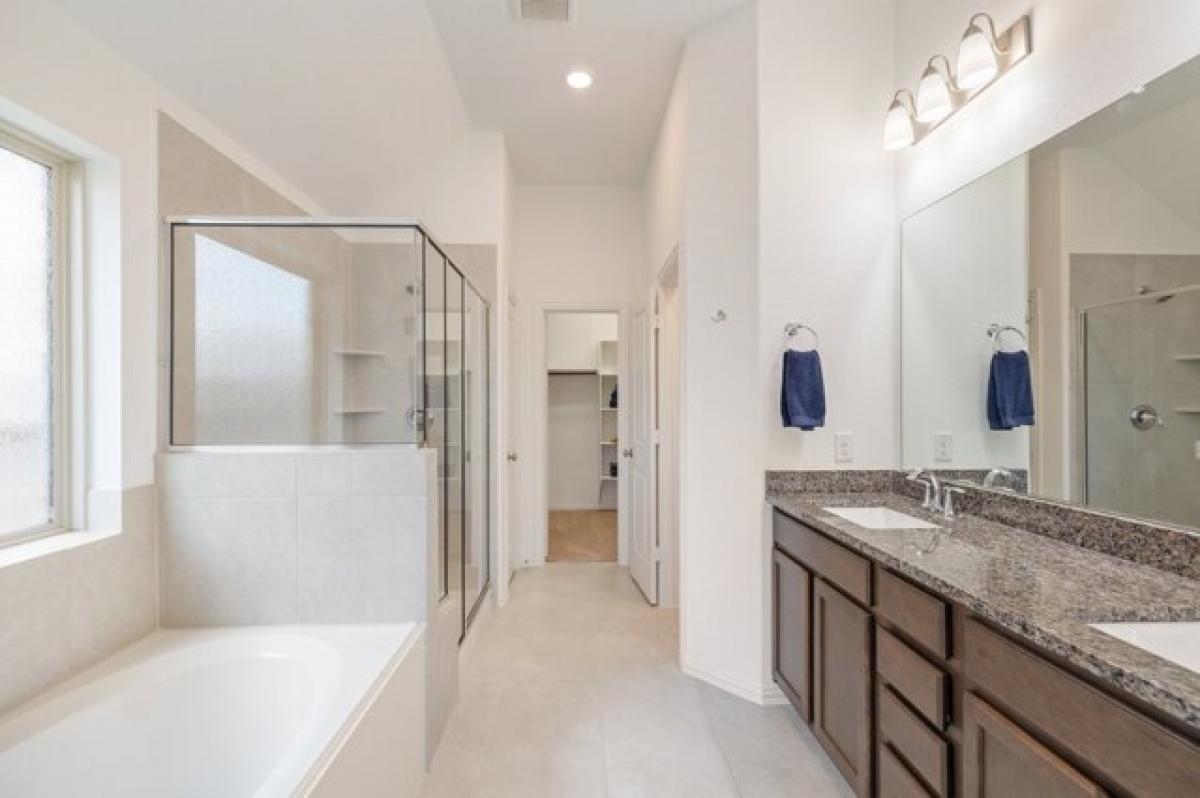 Picture of Home For Sale in Missouri City, Texas, United States