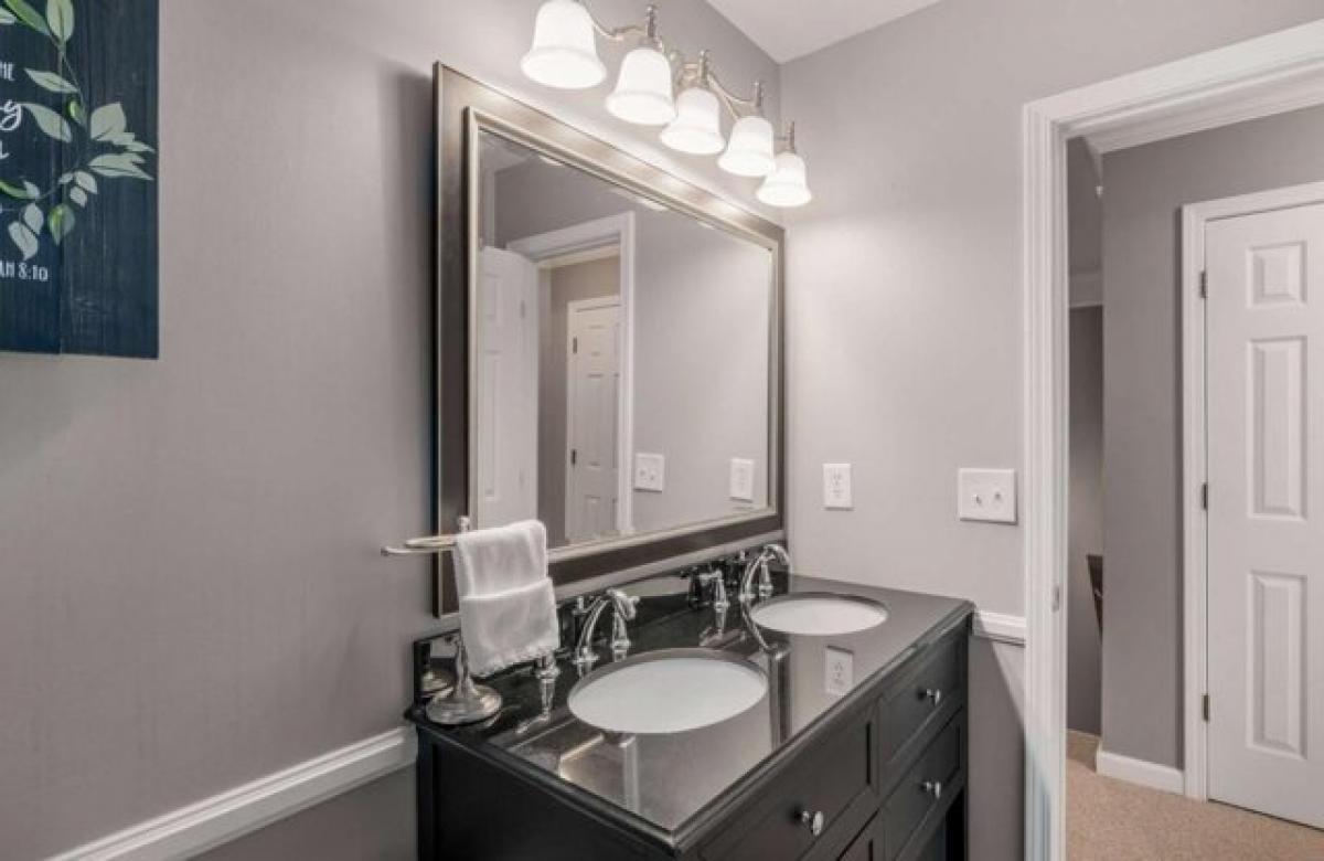 Picture of Home For Sale in Alpharetta, Georgia, United States