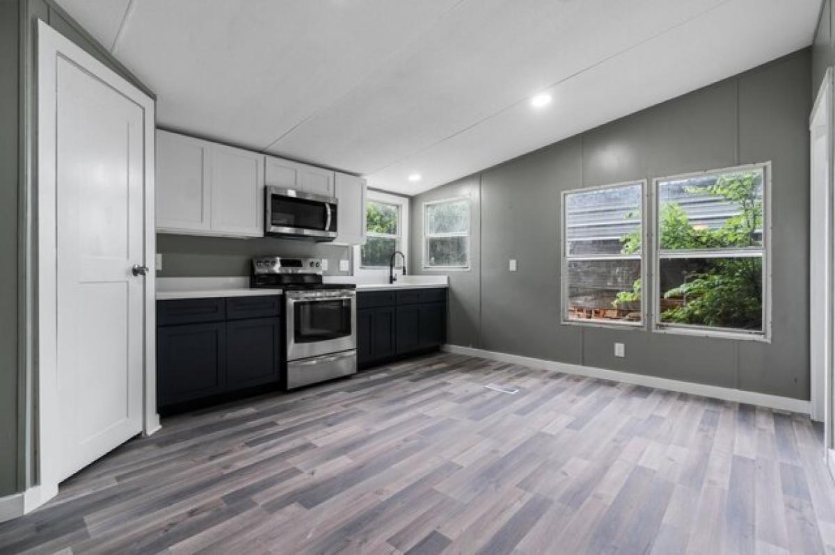 Picture of Home For Sale in Willis, Texas, United States