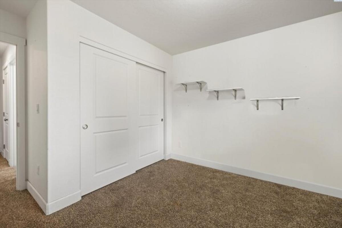 Picture of Home For Sale in Pasco, Washington, United States