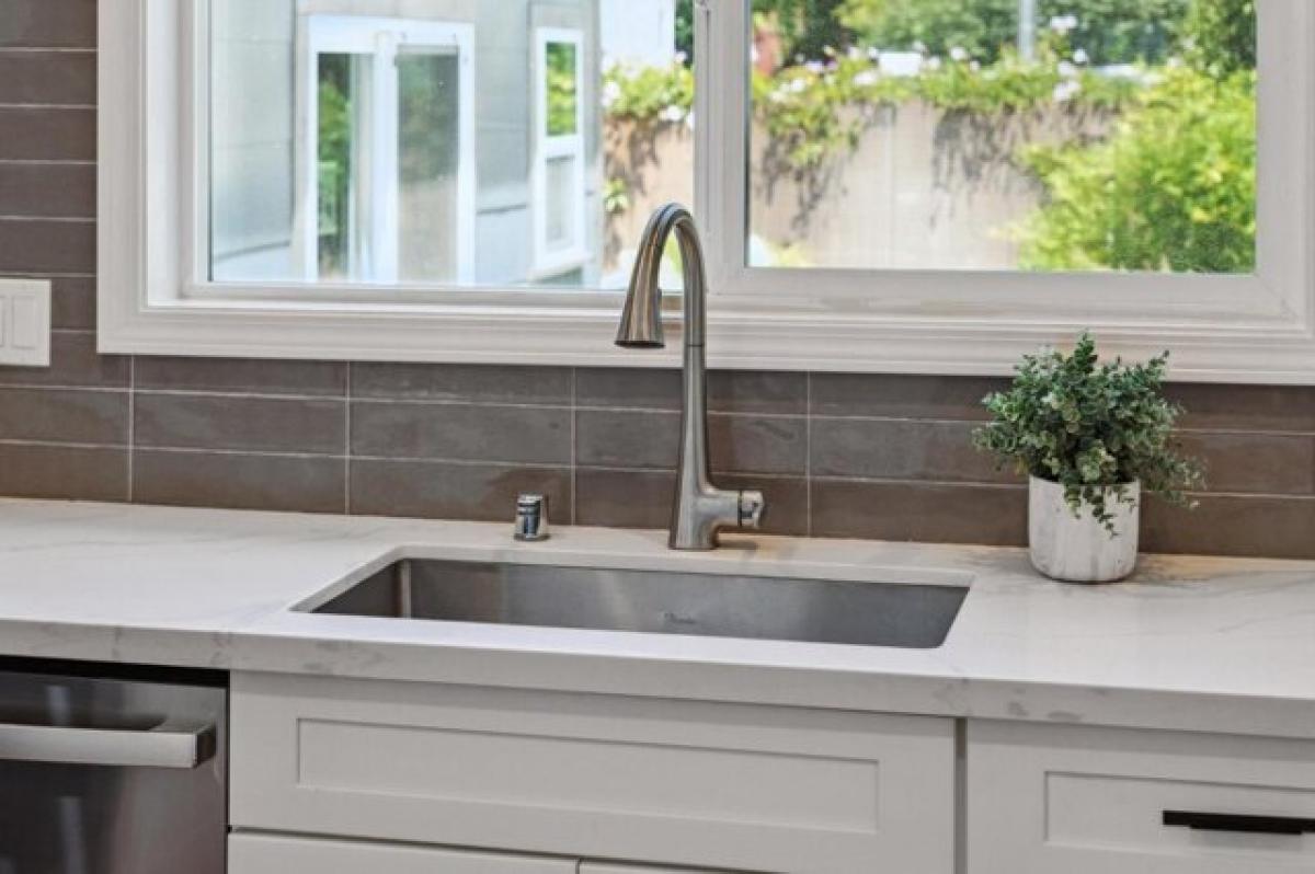 Picture of Home For Sale in Oakland, California, United States