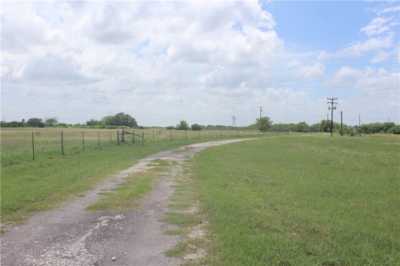 Residential Land For Sale in Beeville, Texas