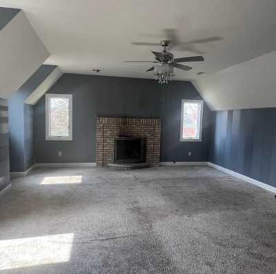 Home For Sale in Crown Point, Indiana