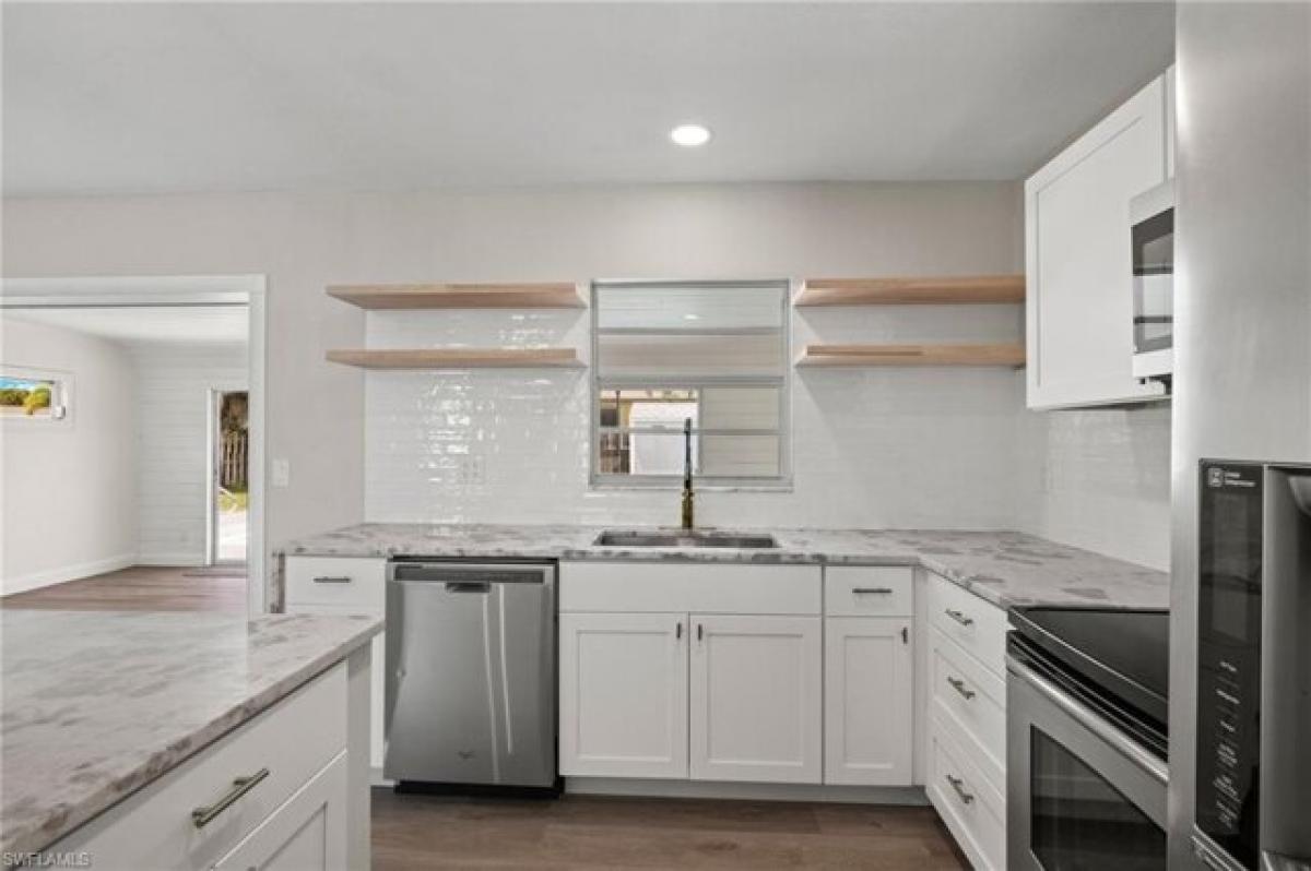 Picture of Home For Sale in North Fort Myers, Florida, United States