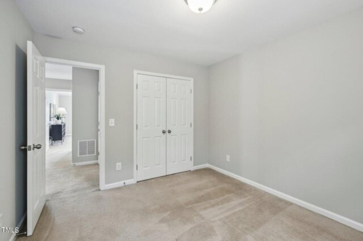 Picture of Home For Sale in Knightdale, North Carolina, United States