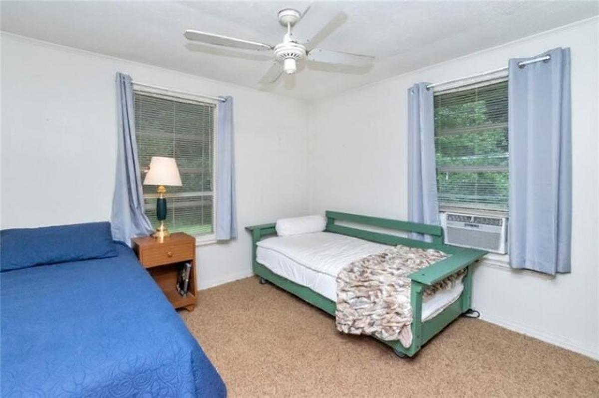 Picture of Home For Sale in Mobile, Alabama, United States