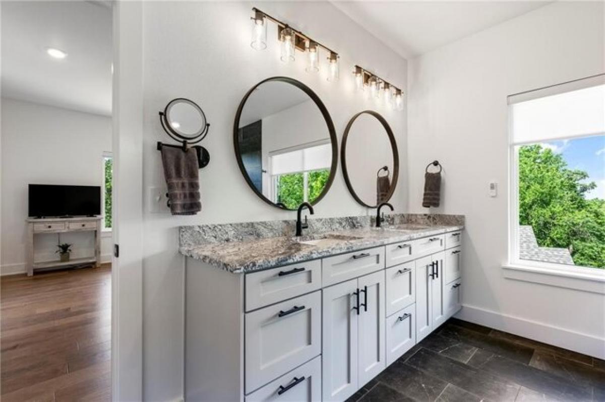 Picture of Home For Rent in Bella Vista, Arkansas, United States