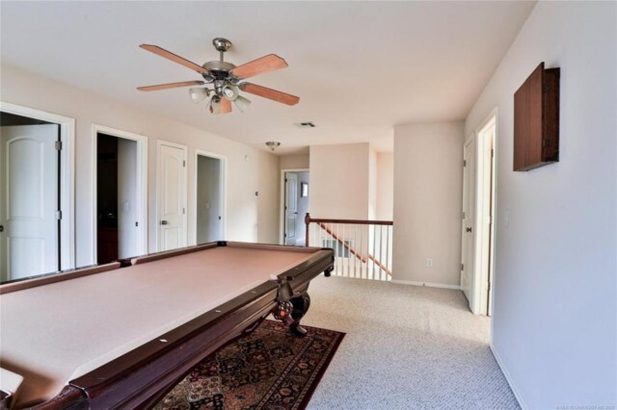 Picture of Home For Sale in Tulsa, Oklahoma, United States