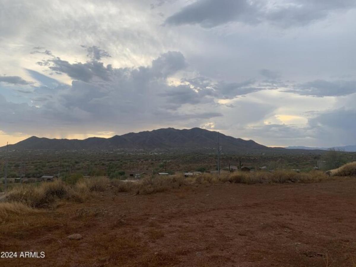 Picture of Residential Land For Sale in New River, Arizona, United States