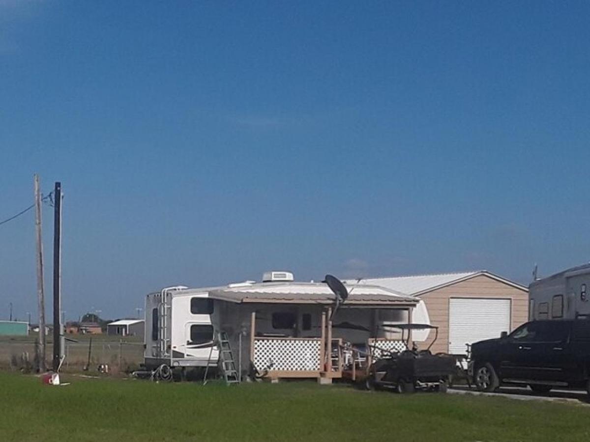 Picture of Residential Land For Sale in Palacios, Texas, United States