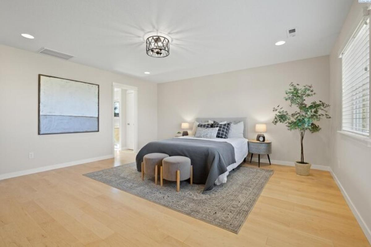 Picture of Home For Sale in Kennewick, Washington, United States