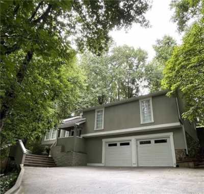 Home For Sale in Marietta, Georgia