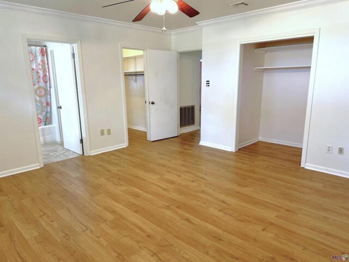 Picture of Home For Sale in Zachary, Louisiana, United States