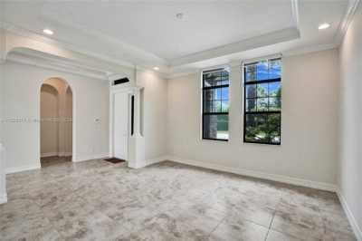 Home For Sale in Parkland, Florida