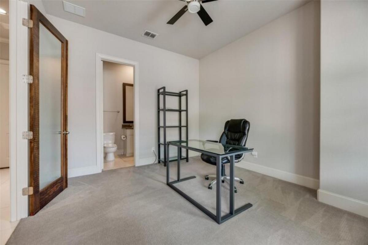 Picture of Home For Rent in Dallas, Texas, United States