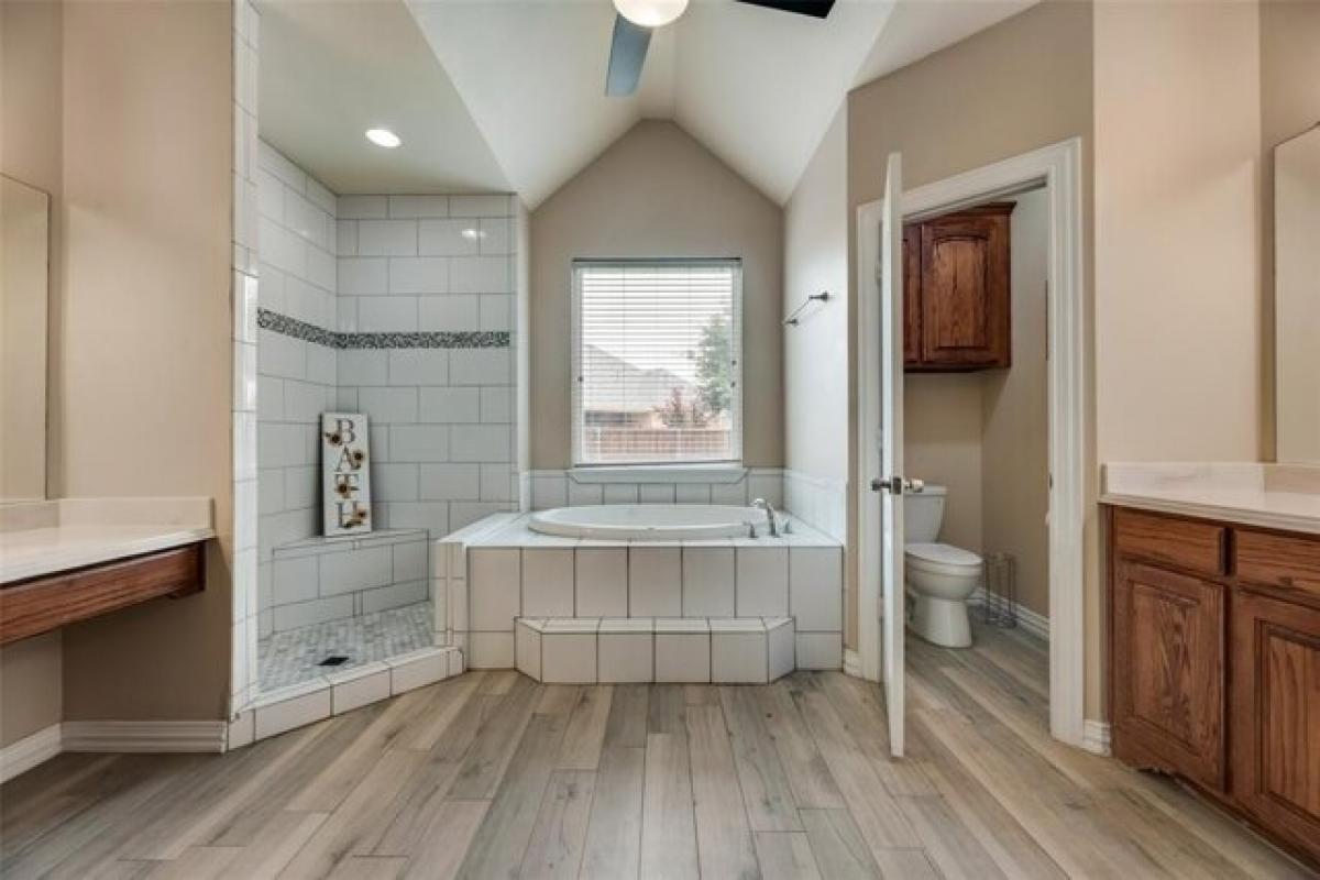 Picture of Home For Sale in Mansfield, Texas, United States