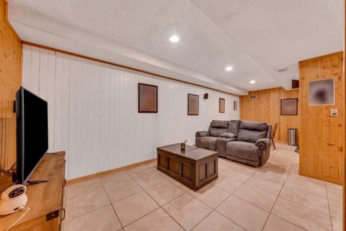 Picture of Home For Sale in Arlington Heights, Illinois, United States