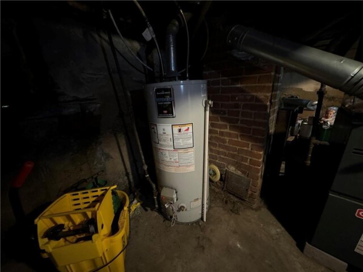 Picture of Home For Sale in Rochester, New York, United States