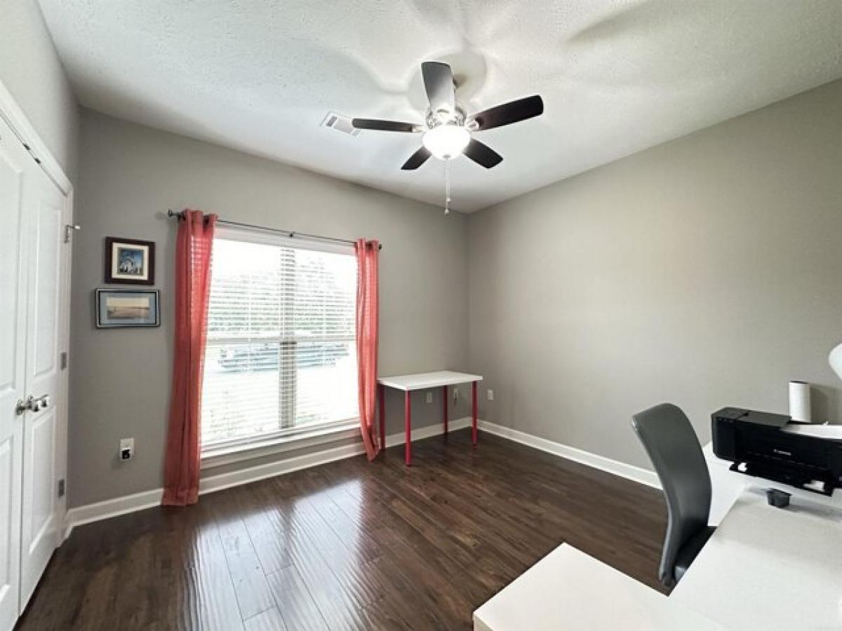 Picture of Home For Sale in Conway, Arkansas, United States