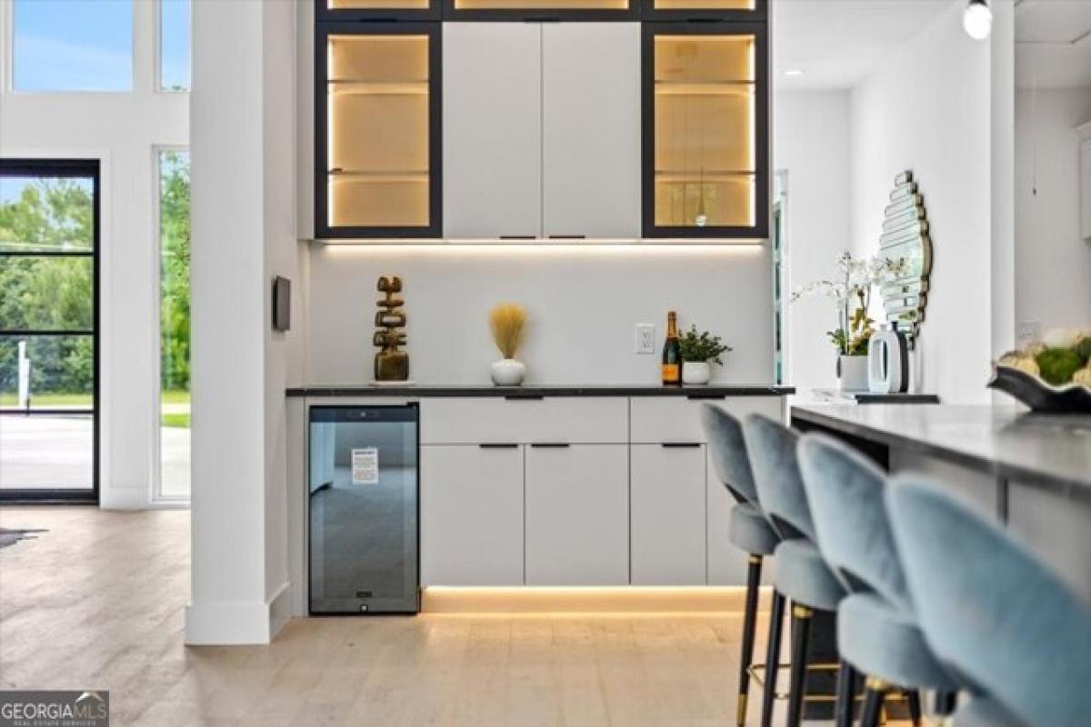 Picture of Home For Sale in Fayetteville, Georgia, United States