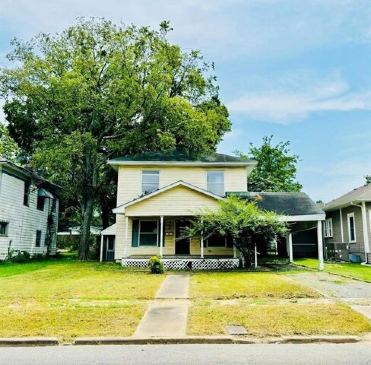 Picture of Home For Sale in McAlester, Oklahoma, United States